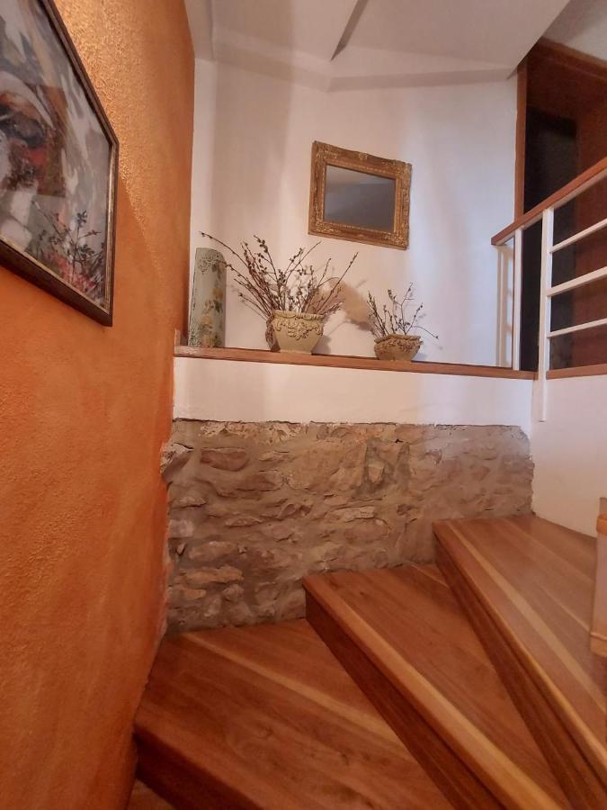 Villa Vicina Heritage Villa For 9,Milna - Close To Restaurants And Shops ภายนอก รูปภาพ